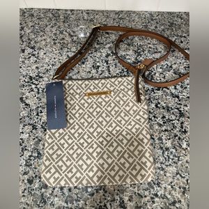 Tommy Hilfiger Crossbody purse